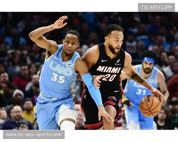 克利夫兰骑士挑战强敌 全力以赴争夺季后赛席位 展现球队实力与未来潜力