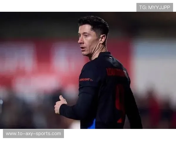 罗伯特莱万多夫斯基引领欧洲足坛新风潮展现射手非凡统治力 罗伯特莱万多夫斯基引领欧洲足坛新风潮展现射手非凡统治力