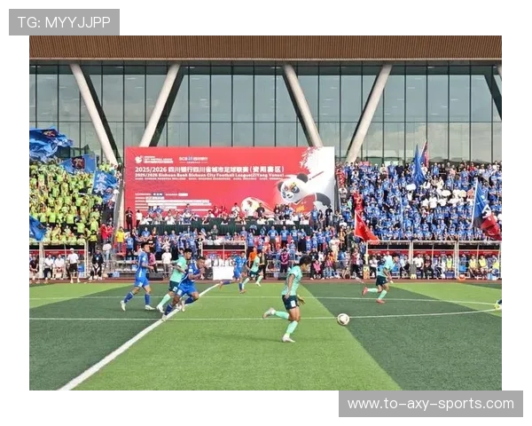 利雅得新月迎战强敌 激烈对决燃起球迷热情全场焦点精彩纷呈