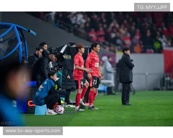 山东泰山主场鏖战北京国安巅峰对决激情上演谁能笑到最后 山东泰山主场鏖战北京国安巅峰对决激情上演谁能笑到最后