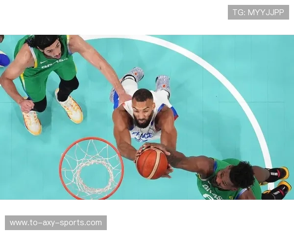 森林狼主场迎战独行侠 双方激烈对决引发球迷热议 森林狼主场迎战独行侠 双方激烈对决引发球迷热议