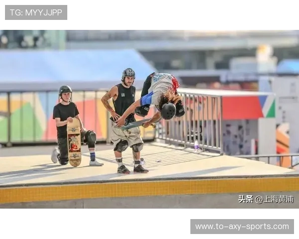深圳攀岩队在滑板精英赛中的默契配合与精彩表现分析 深圳攀岩队在滑板精英赛中的默契配合与精彩表现分析