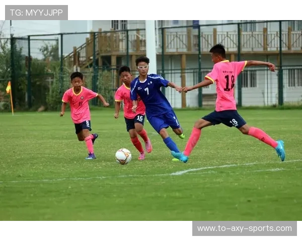 赛后分析：西安足球队与上海足球队的战术意识与表现对比探讨