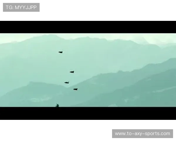 重庆极限运动队与上海极限运动队赛后复盘力量对决的精彩瞬间与反思 重庆极限运动队与上海极限运动队赛后复盘力量对决的精彩瞬间与反思