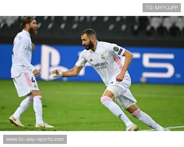 国米与皇马首发阵容对比分析揭示两队战术布局与球员状态 国米与皇马首发阵容对比分析揭示两队战术布局与球员状态